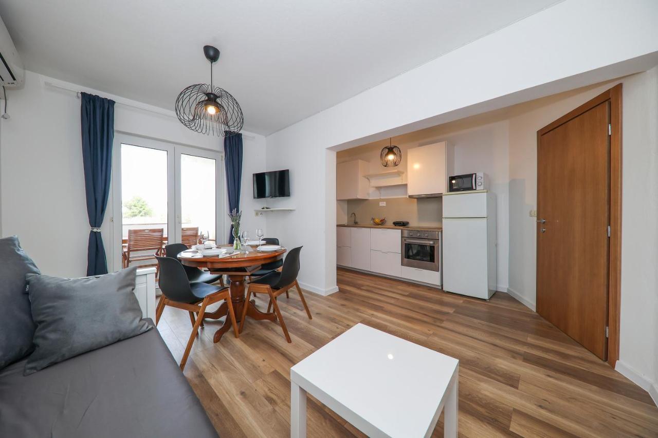 Apartmani Maestral Dobropoljana Экстерьер фото