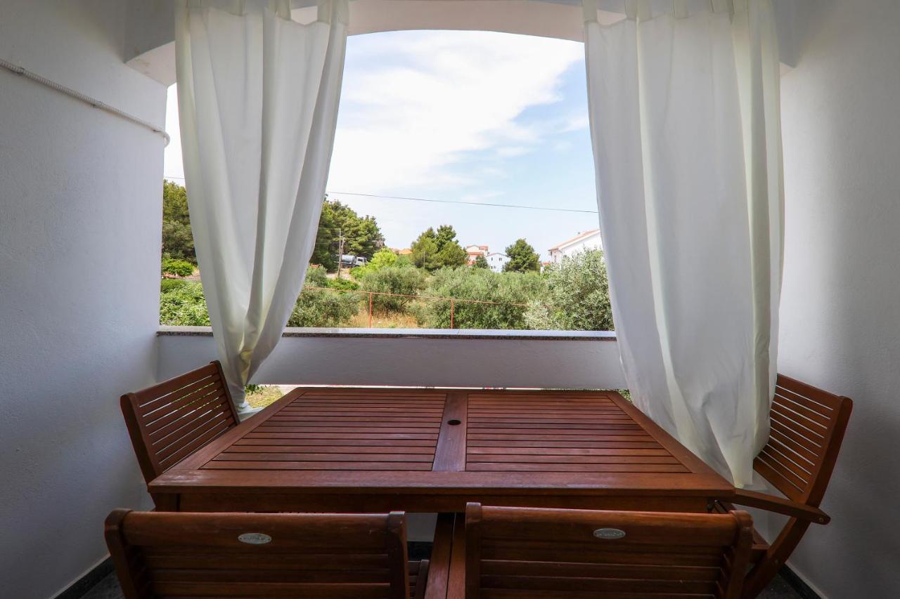 Apartmani Maestral Dobropoljana Экстерьер фото