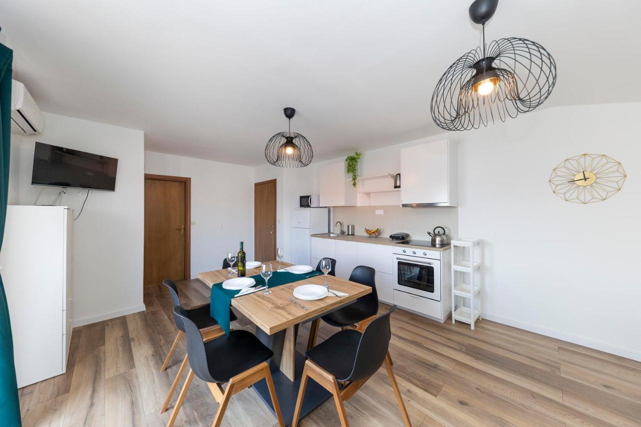 Apartmani Maestral Dobropoljana Экстерьер фото